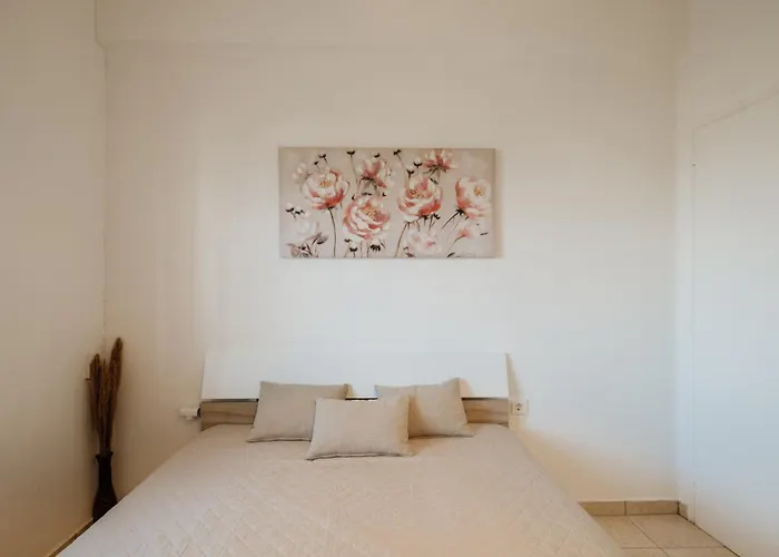 Апартаменты Cozy Мессиния